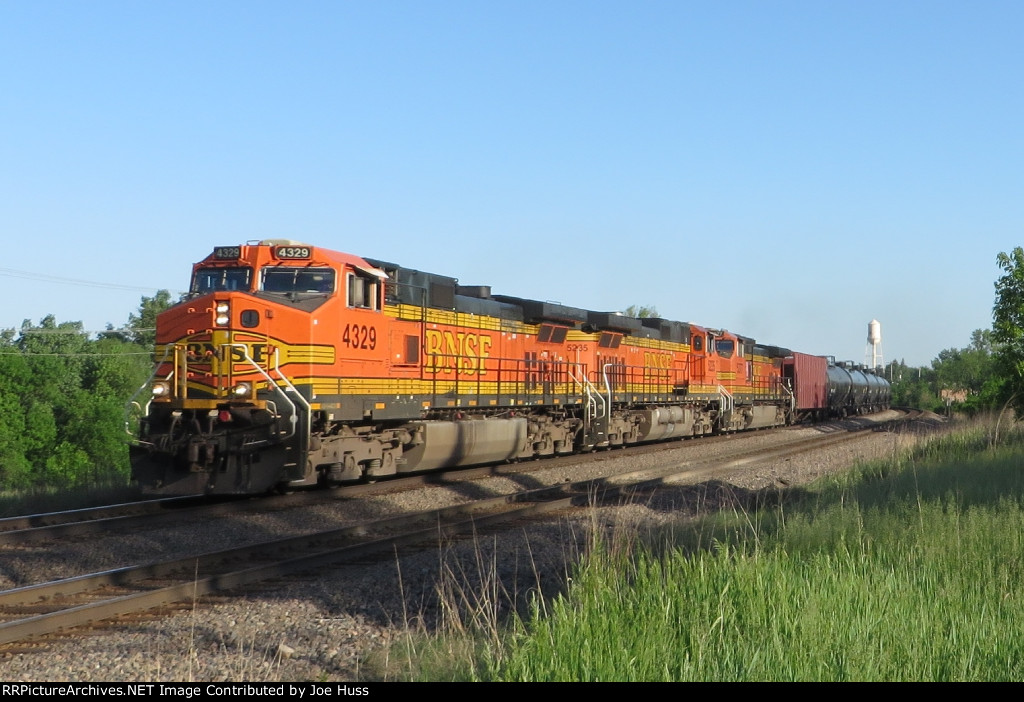 BNSF 4329 East